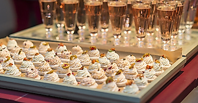 die-2te-heimat_prosecco-fingerfood_c-ulrike-schacht