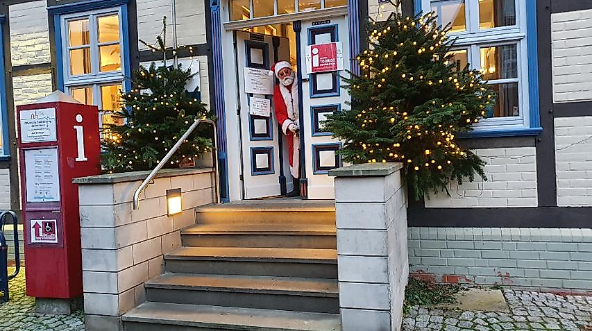 0weihnachtsmann-rathaus