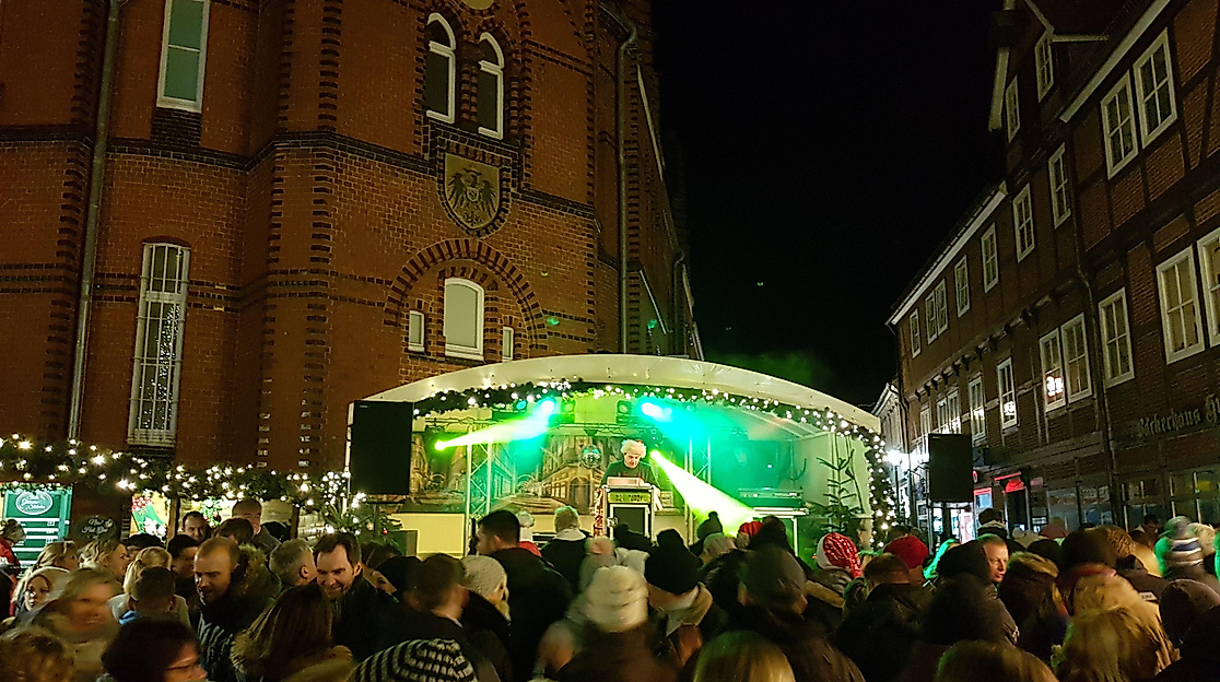 Hüttenparty mit DJ Toddy