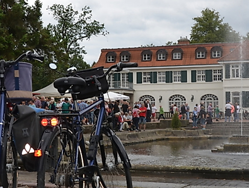 Volksradfahren auf dem Truppenübungsplatz Bergen