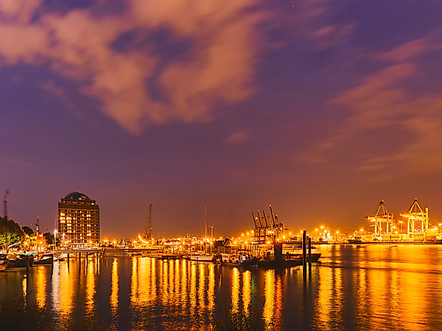 Oevelgönne bei Nacht