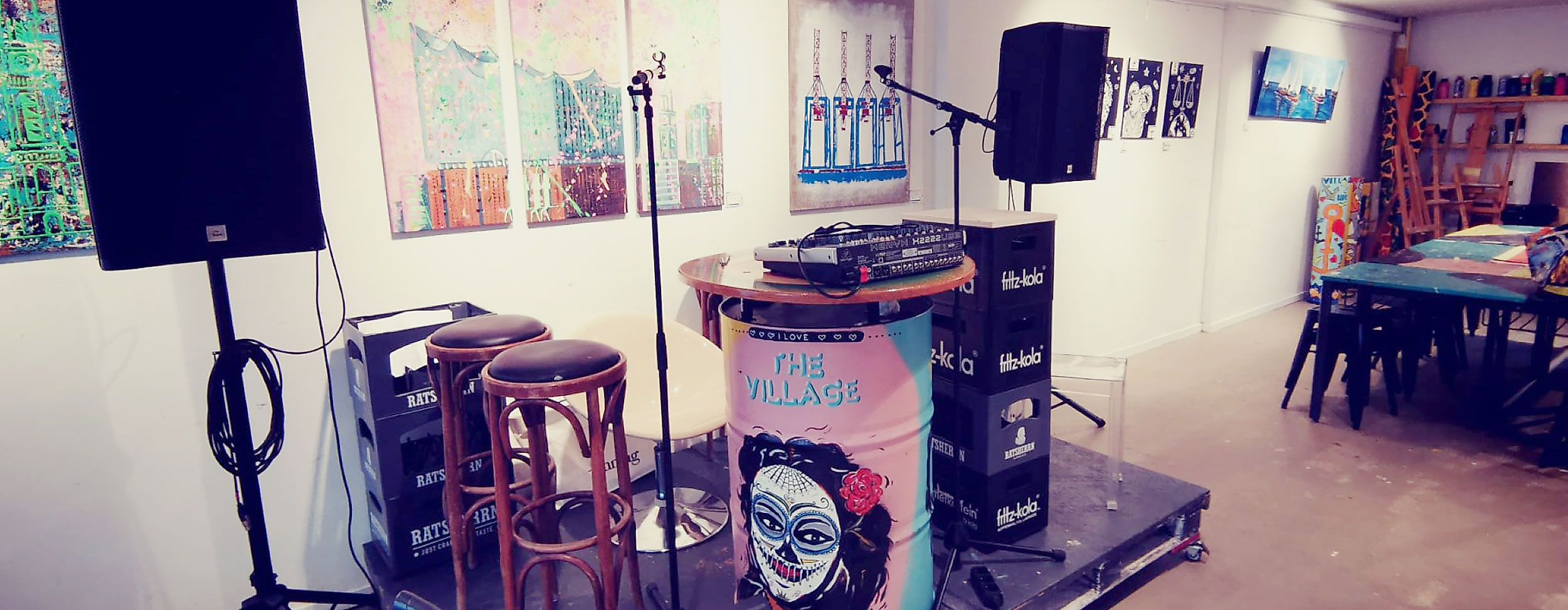 poi-the-village-bühne-new-web-2500x1500