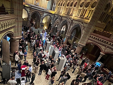 Weinprobe in der Kulturkirche