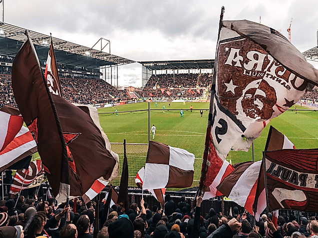fc-st-pauli-tribuene-c-dam-konstantin-beck-web-poi-2500x1500