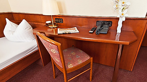 Novum Hotel Hagemann Hamburg Hafen: Zimmer1