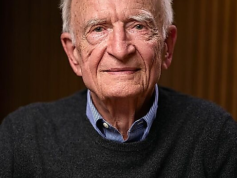 Prof. Dr. Norman Paech