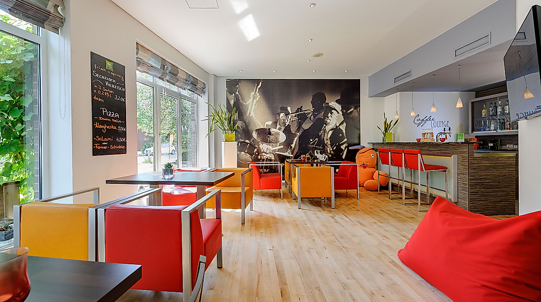 Hotel ibis Styles Hamburg Alster City: Bar