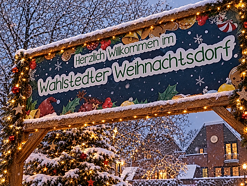 schild-weihnachtsdorf-winterlich_mit-ki-unterstuetzung