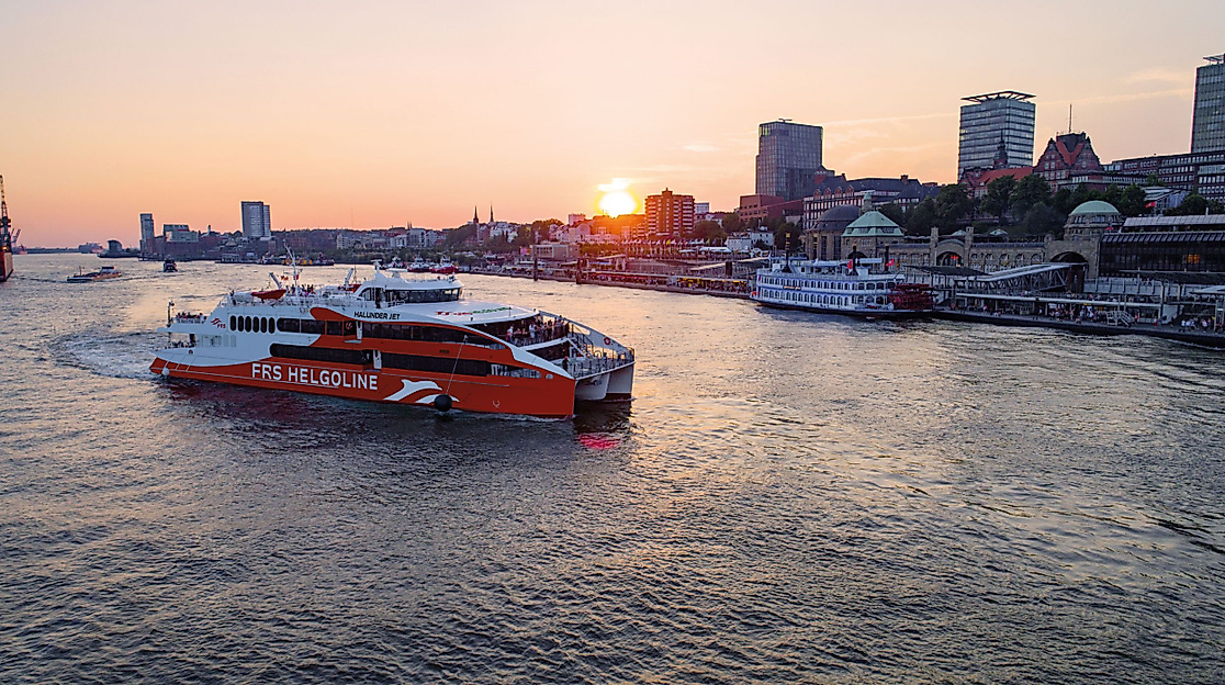 FRS Helgoline im Hamburger Hafen