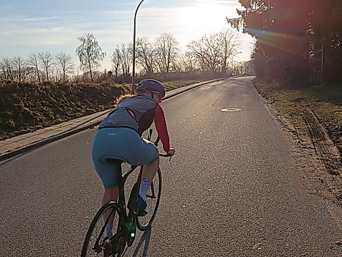 Laufen, Radfahren, Schwimmen - das Intens Camp der Triathlon Heldinnen bietet ein ganzheitliches Triathlon-Training für Frauen.
