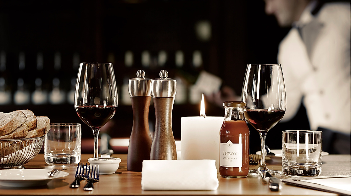 Hotel GRAND ELYSEE Hamburg: Restaurant THEOs