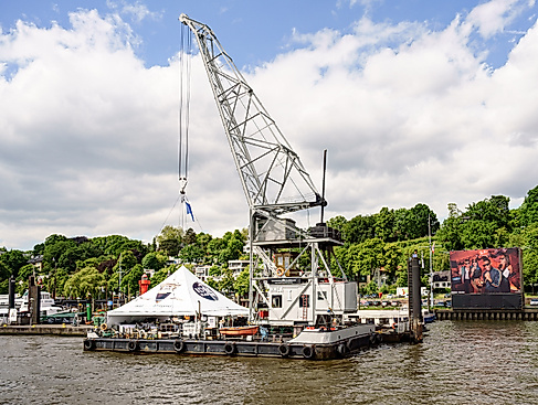 VADB Foto HHLA I Schwimmkran©Museumshafen Oevelgönne