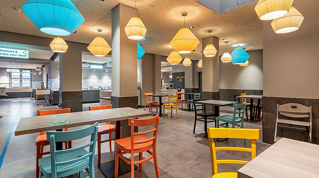 Hotel A&O Hamburg Hauptbahnhof: Breakfast room