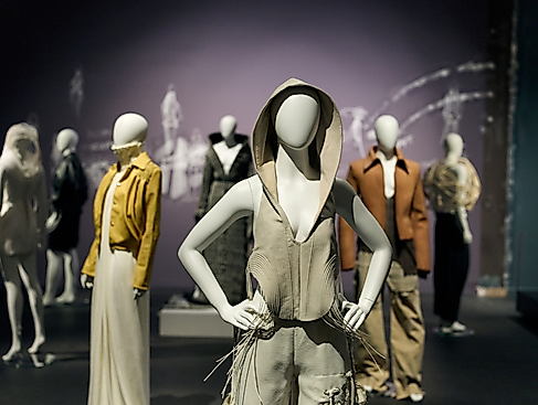 Fashion x Craft Exhibition