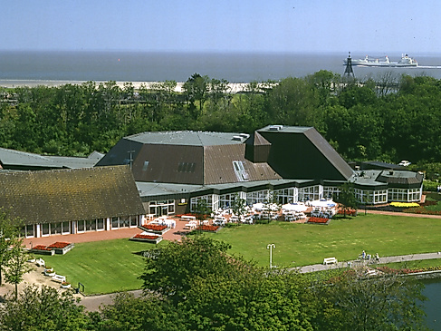 Kugelbake-Halle mit Kurpark