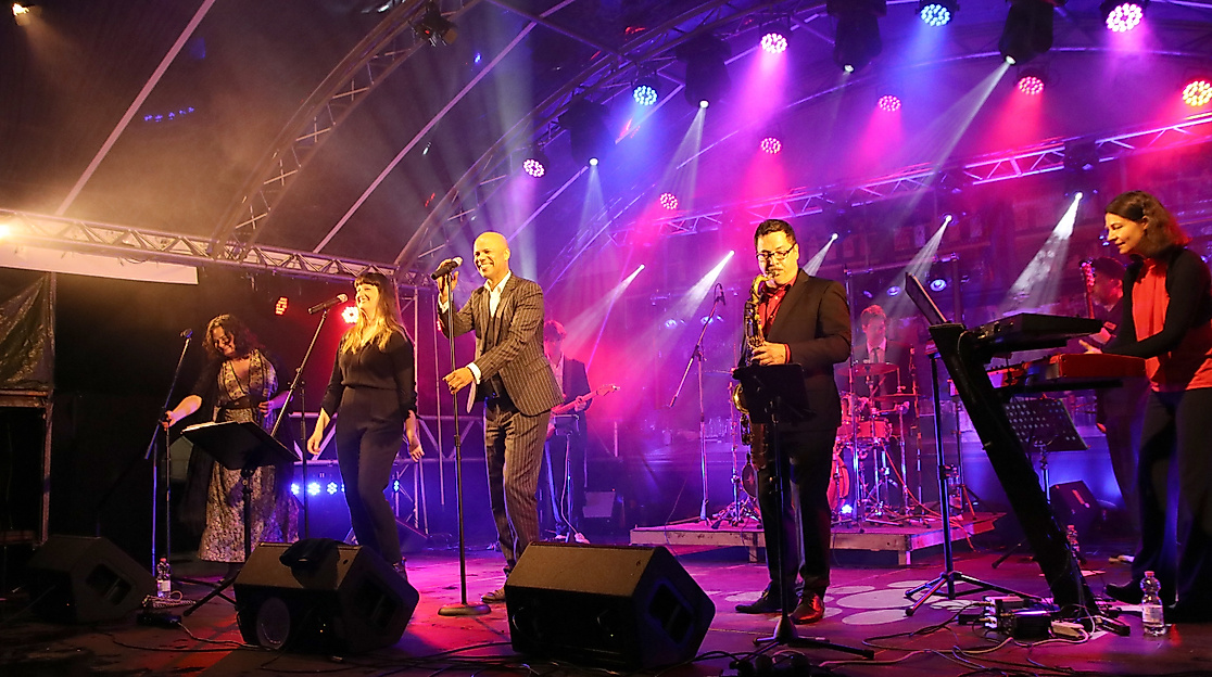 Dennis Durant & Band