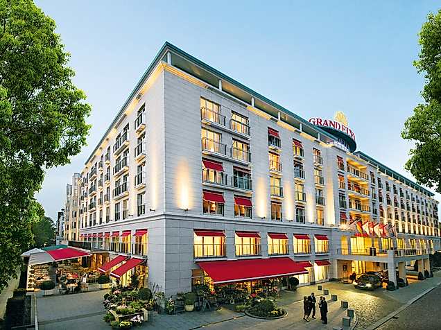 Hotel GRAND ELYSEE Hamburg: Außenansicht
