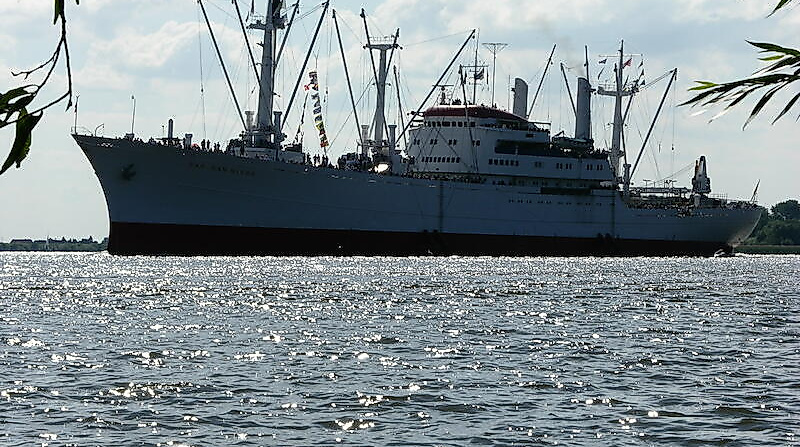 Südamerika Fahrt auf der Elbe Hamburg – Hamburg