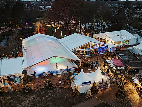 eiswelt-scharbeutz-2024-drohnenaufnahme-eisbahn-talb-christian-schaffrath2