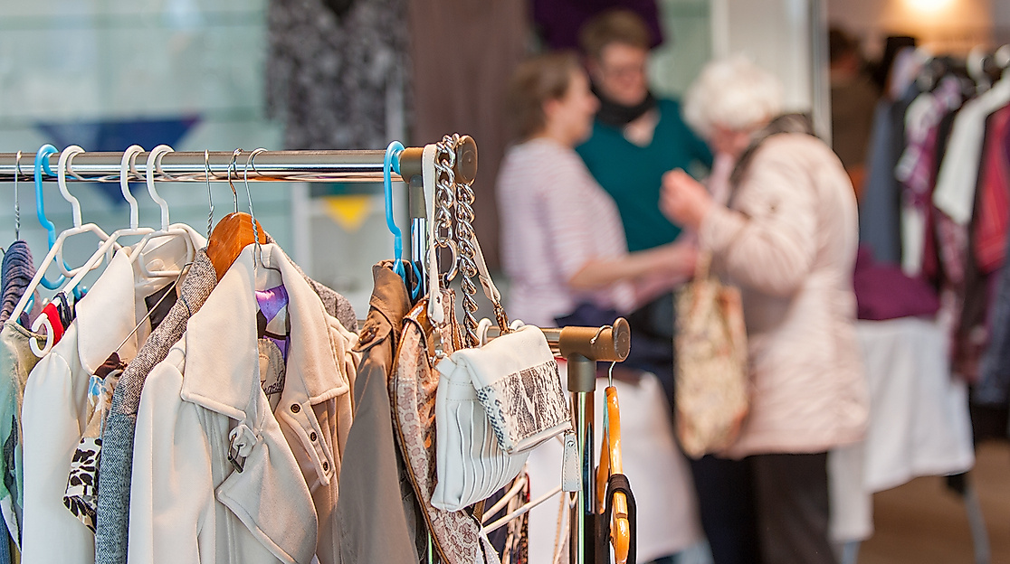 Indoorflohmarkt/ alle Stände sind vergeben, nur noch Warteliste