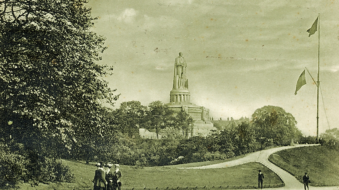 Bismarck-Denkmal um 1915