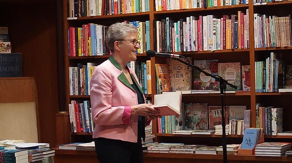 Das Literarische Nachtbuffet „Ich packe meinen Koffer…“