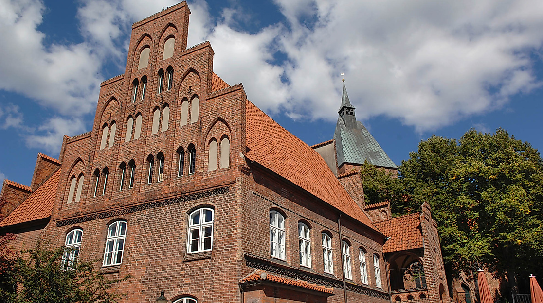 aussenansicht-historisches-rathaus-moelln