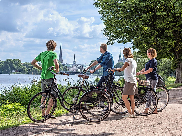 Mit dem Fahrrad durch Hamburg