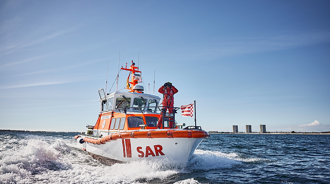 SRB Romy Frank mit Rettungsmann auf dem Vordeck