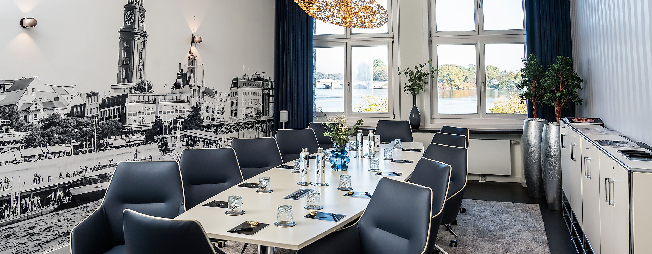 poi-2500x974-Konferenzraum_Satellite_Office