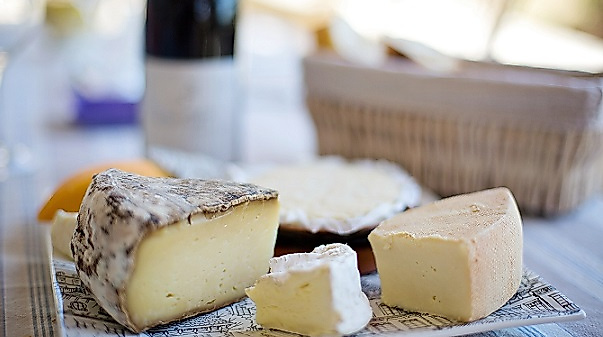 Käse und Wein