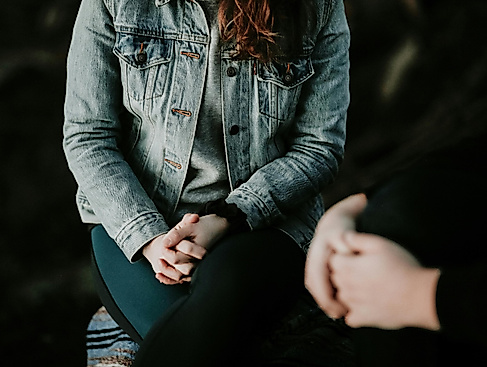 SIMONA HEINZE: Heilpraktikerin für Psychotherapie