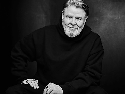 IC FALKENBERG singt Songs von IC FALKENBERG – aktustisch