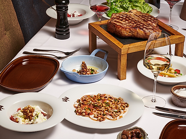 Grill Royal Hamburg_Plates_Photo Volker Hobl