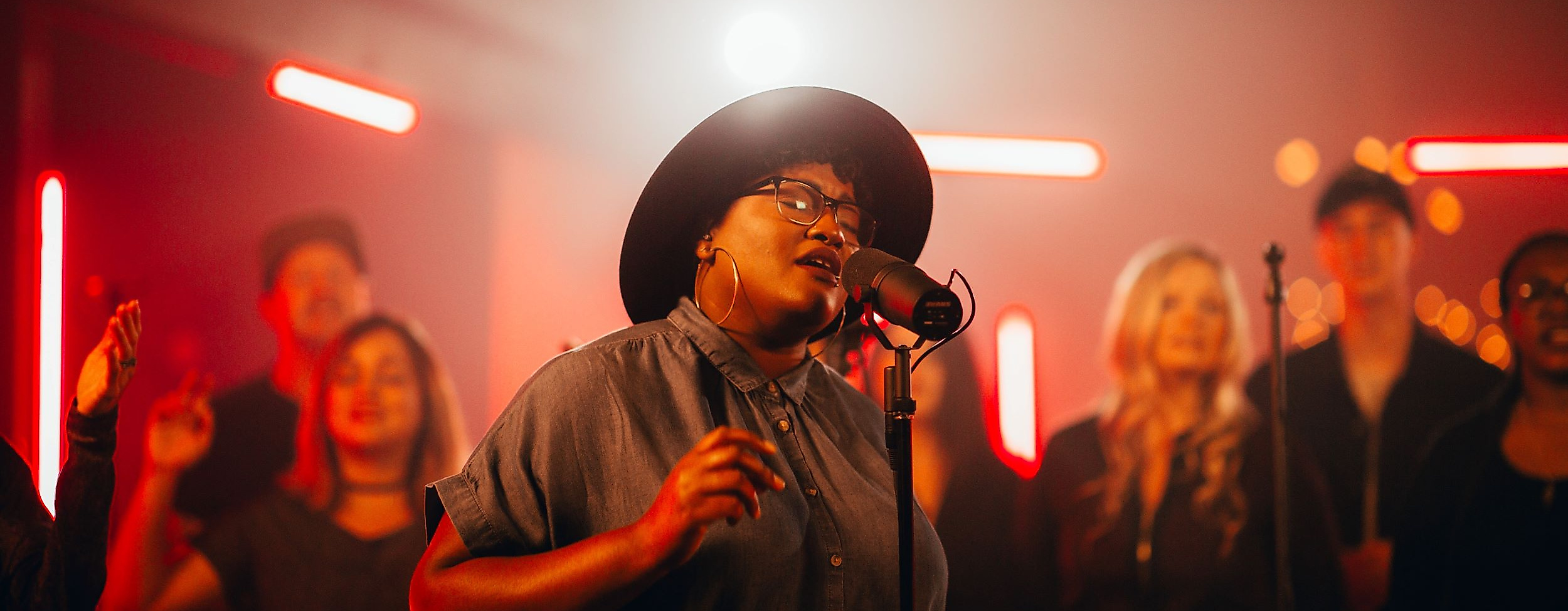 drafthouse-bar-karaoke-nachtleben-unsplash-c-william-king