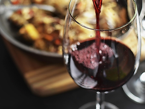 pau_noia0-wine-850337_1280