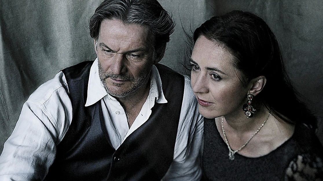 Nachdenkliches Duo