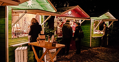 Weihnachtsmarkt Apostelkirche