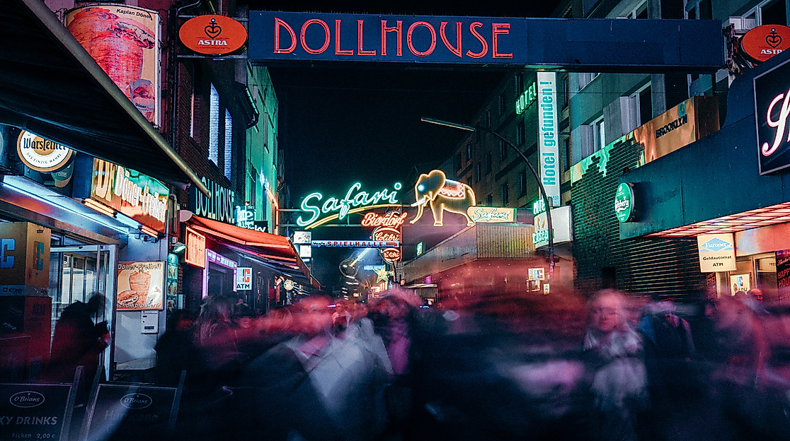 Große Freiheit Dollhouse