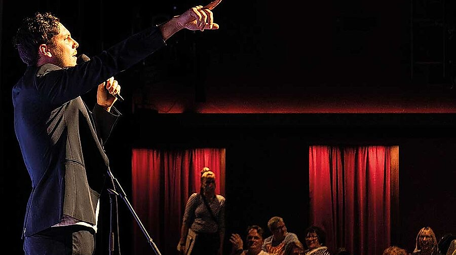 Best of Poetry Slam
                                - Kampf der Künste am Ernst Deutsch Theater