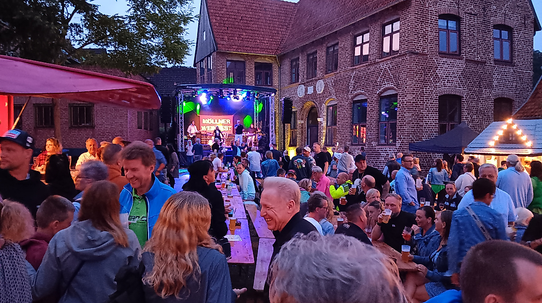 28. Möllner Weinfest