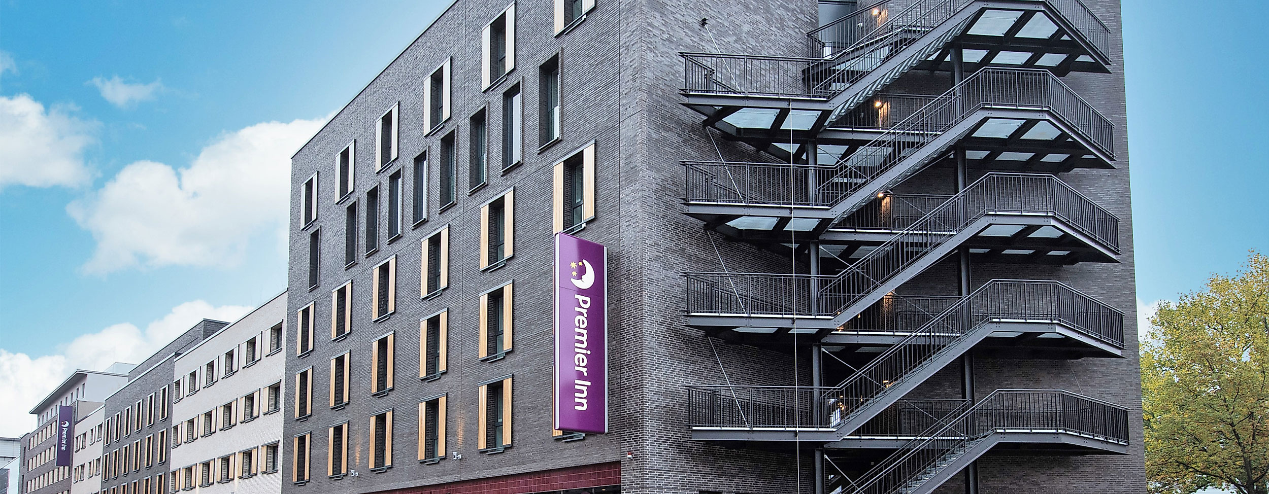 External view Premier Inn Hamburg St. Pauli