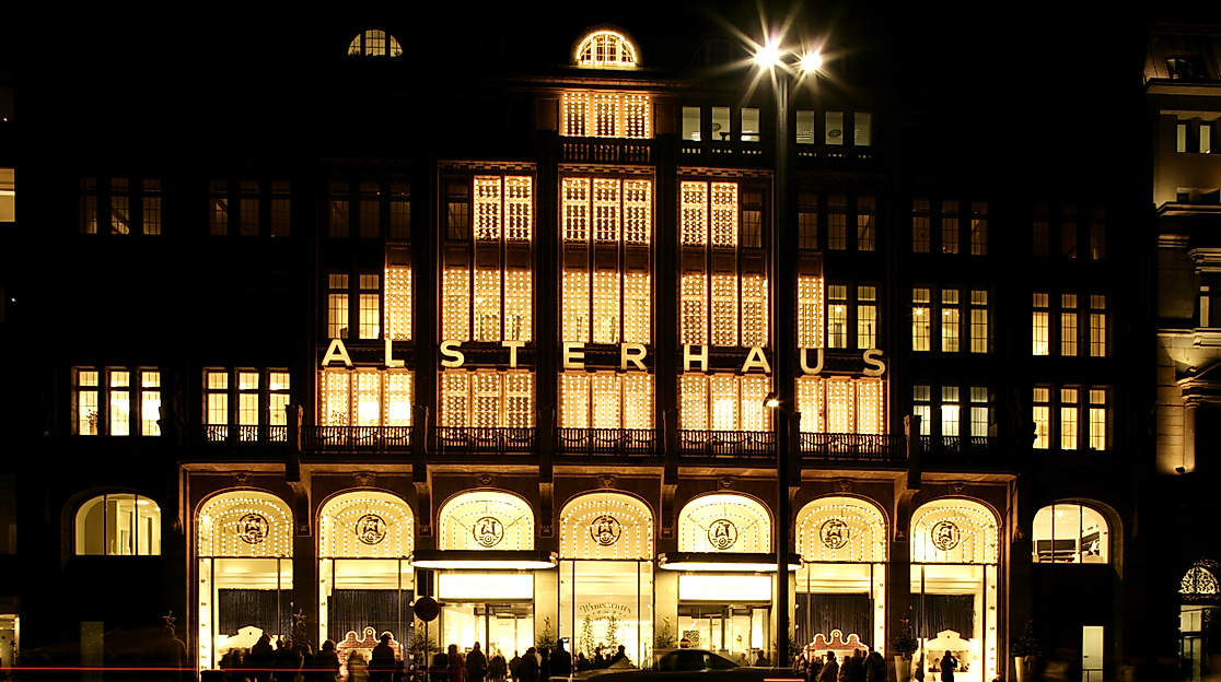 Alsterhaus Luxuskaufhaus An Der Alster