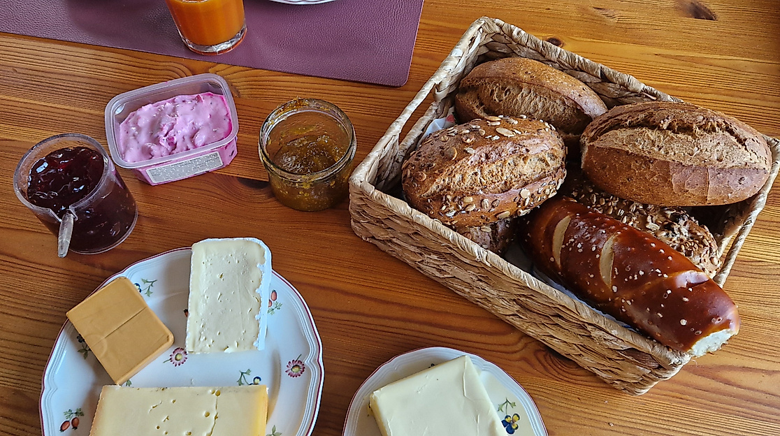 Klön-Frühstück auf dem Rockenhof