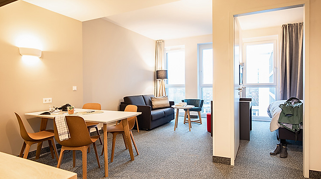 sylc. Apartmenthotel GmbH Hamburg: MASTER Zimmer Wohnbereich