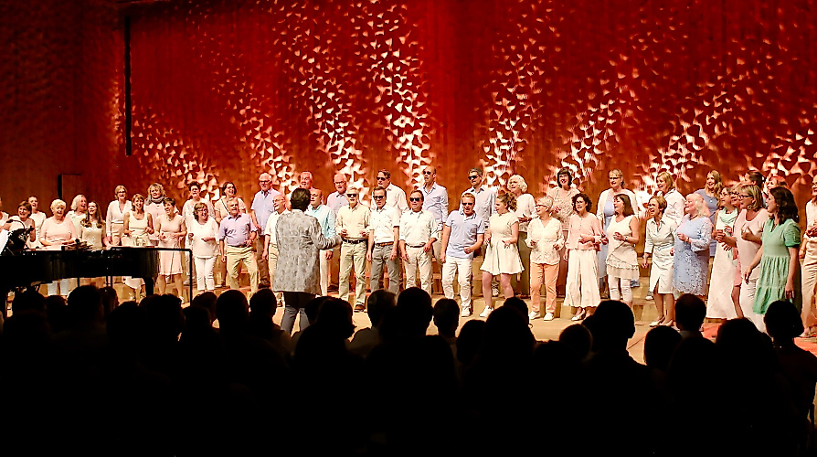 Pressefoto MondayMonday_c_ines_vidaurre_feemers