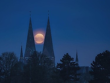 360 Lübeck - Turm- und Gewölbeführung in der Abendstimmung
