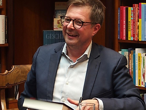 Benedict Mirow „Die Chroniken von Mistle End“ und „Joshua Jackelby“