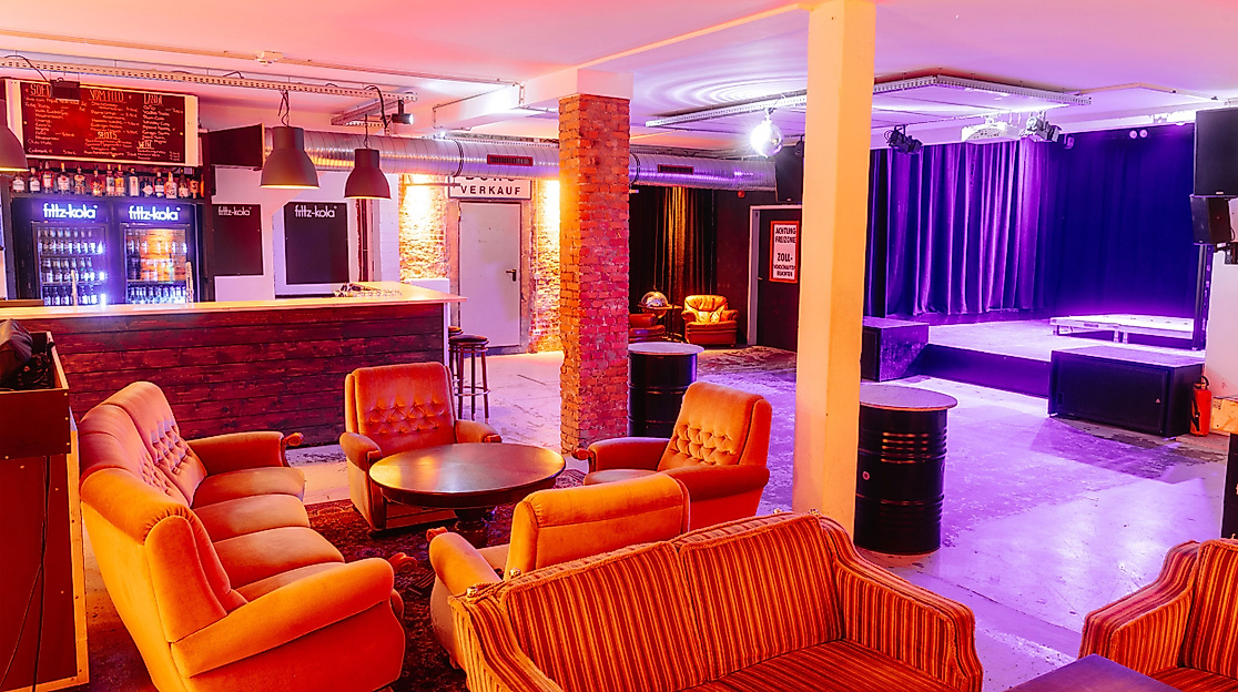 Hebebuehne-c-Aileen-Hoeltke-aka-Chaplin-web-5-2500x1500