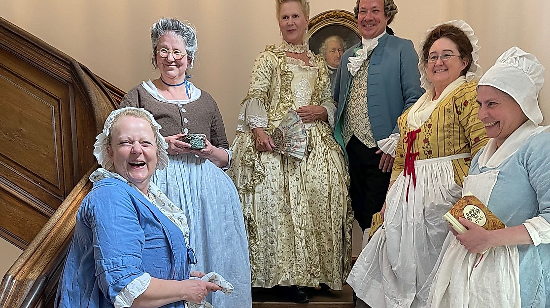 26-05-17 auf Treppe Stiftung Schloss Ahrensburg